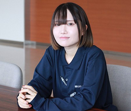 倉庫スタッフ